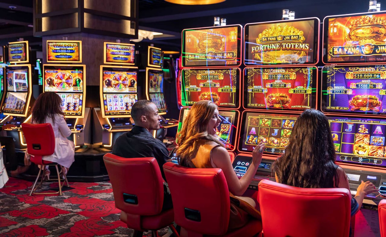 pos12 Live Casino meja dealer langsung streaming HD Baccarat Roulette Blackjack